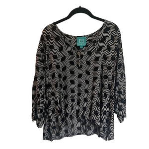 Escapada Monochrome Wave Print Blouse